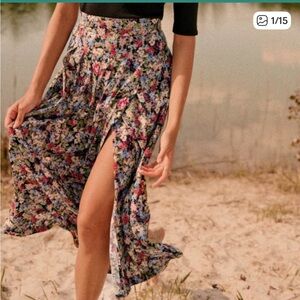 🇫🇷SEZANE  Floral skirt